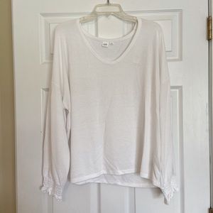 NWT Gap Long Sleeve v-neck white
